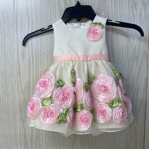 American Princess Girls Size
12 Months Baby Beige Pink Green Dress Floral NWT